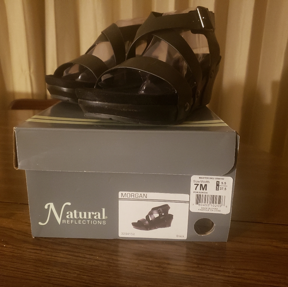 Natural Reflections, 7M, Black